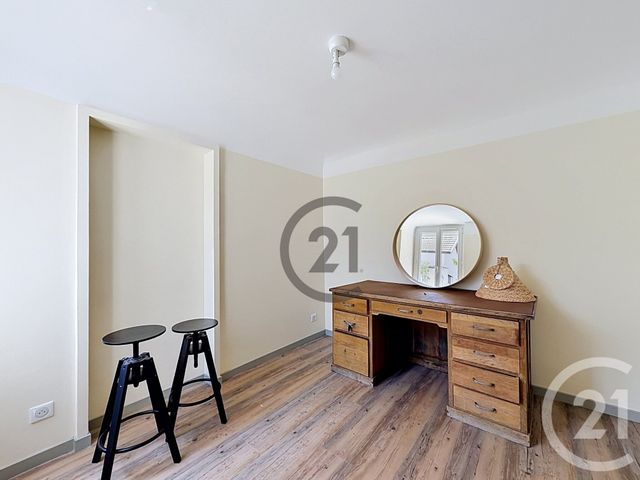 maison à vendre - 9 pièces - 140.0 m2 - ST JULIEN LES VILLAS - 10 - CHAMPAGNE-ARDENNE - Century 21 Martinot Immobilier