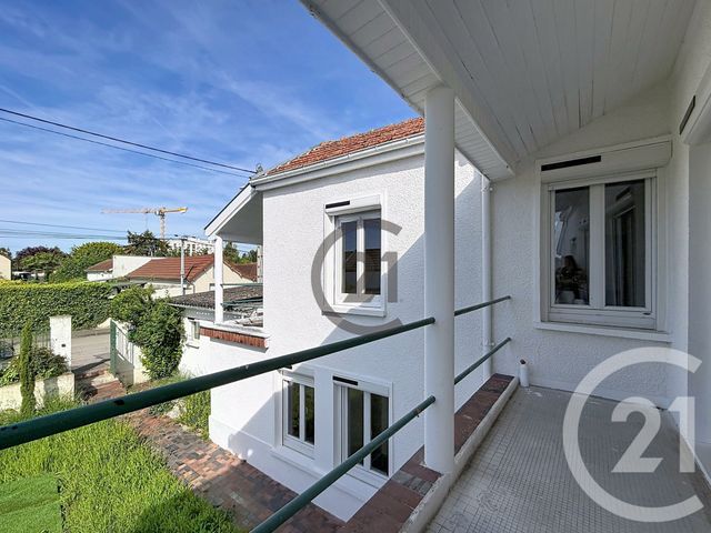maison à vendre - 9 pièces - 140.0 m2 - ST JULIEN LES VILLAS - 10 - CHAMPAGNE-ARDENNE - Century 21 Martinot Immobilier