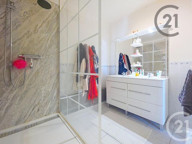 Appartement F3 à vendre - 3 pièces - 64.4 m2 - TROYES - 10 - CHAMPAGNE-ARDENNE - Century 21 Martinot Immobilier