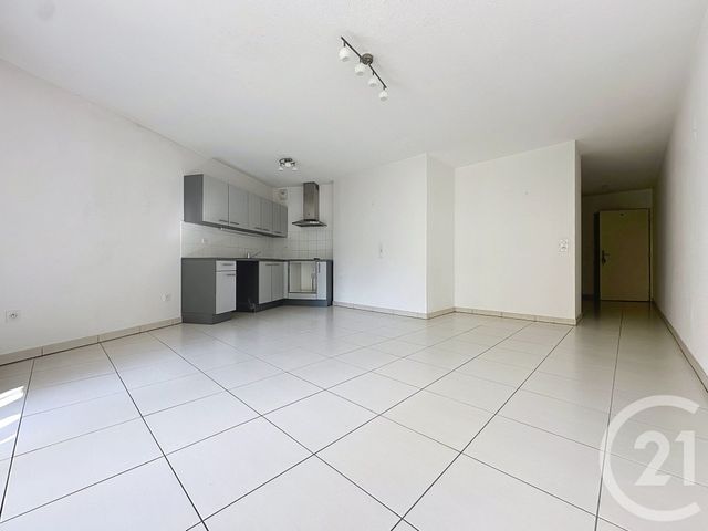 Appartement F3 à louer - 3 pièces - 66.2 m2 - TROYES - 10 - CHAMPAGNE-ARDENNE - Century 21 Martinot Immobilier