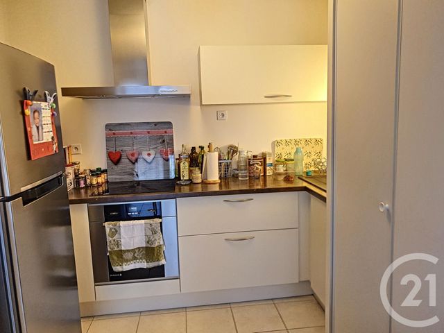 Appartement F2 à louer - 2 pièces - 42.0 m2 - ST JULIEN LES VILLAS - 10 - CHAMPAGNE-ARDENNE - Century 21 Martinot Immobilier