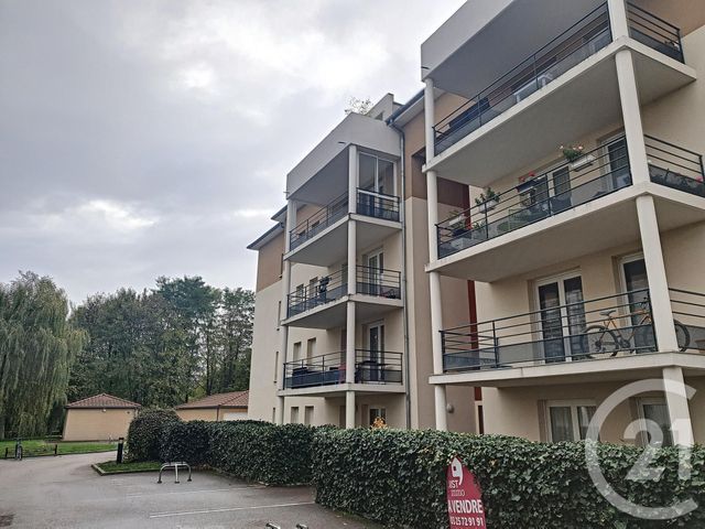 Appartement F2 à louer ST JULIEN LES VILLAS