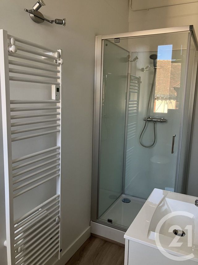 Appartement F2 à louer - 2 pièces - 45.68 m2 - TROYES - 10 - CHAMPAGNE-ARDENNE - Century 21 Martinot Immobilier