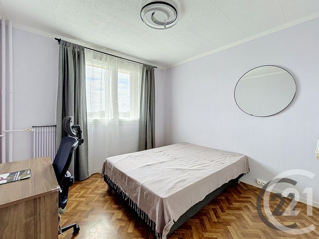 Appartement à vendre - 3 pièces - 61.8 m2 - ST ANDRE LES VERGERS - 10 - CHAMPAGNE-ARDENNE - Century 21 Martinot Immobilier