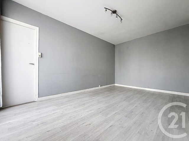 Appartement F2 à louer - 2 pièces - 42.0 m2 - TROYES - 10 - CHAMPAGNE-ARDENNE - Century 21 Martinot Immobilier