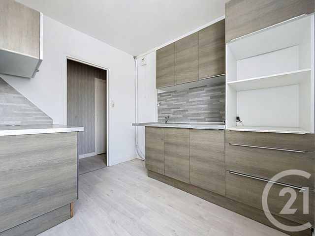 Appartement F2 à louer - 2 pièces - 42.0 m2 - TROYES - 10 - CHAMPAGNE-ARDENNE - Century 21 Martinot Immobilier