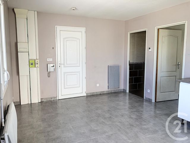 Appartement F2 à louer - 2 pièces - 40.87 m2 - ROSIERES PRES TROYES - 10 - CHAMPAGNE-ARDENNE - Century 21 Martinot Immobilier