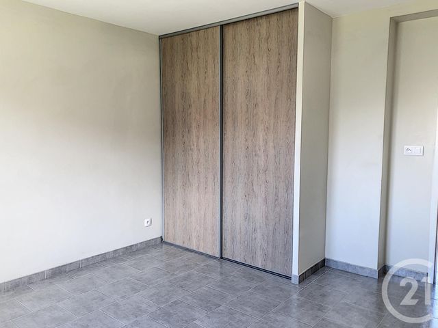 Appartement F2 à louer - 2 pièces - 40.87 m2 - ROSIERES PRES TROYES - 10 - CHAMPAGNE-ARDENNE - Century 21 Martinot Immobilier