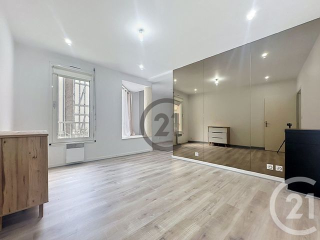 Appartement F4 à vendre - 8 pièces - 150.86 m2 - TROYES - 10 - CHAMPAGNE-ARDENNE - Century 21 Martinot Immobilier