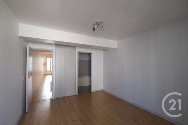 Appartement F2 à louer - 2 pièces - 56.46 m2 - TROYES - 10 - CHAMPAGNE-ARDENNE - Century 21 Martinot Immobilier