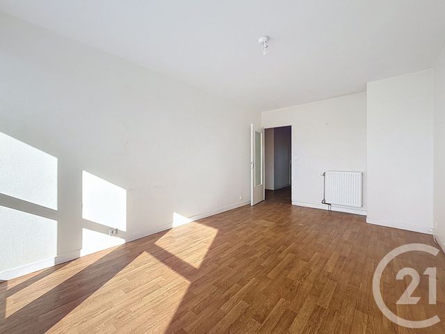 Appartement F3 à vendre - 3 pièces - 68.0 m2 - TROYES - 10 - CHAMPAGNE-ARDENNE - Century 21 Martinot Immobilier