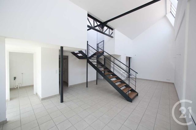 Appartement F3 bis à louer - 3 pièces - 83.56 m2 - TROYES - 10 - CHAMPAGNE-ARDENNE - Century 21 Martinot Immobilier