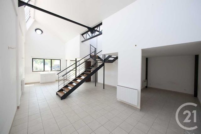 Appartement F3 bis à louer - 3 pièces - 83.56 m2 - TROYES - 10 - CHAMPAGNE-ARDENNE - Century 21 Martinot Immobilier