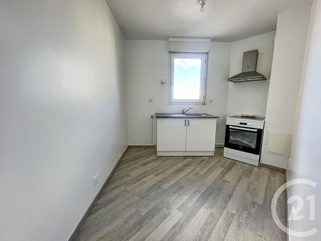 Appartement F2 à louer - 2 pièces - 49.0 m2 - ST ANDRE LES VERGERS - 10 - CHAMPAGNE-ARDENNE - Century 21 Martinot Immobilier