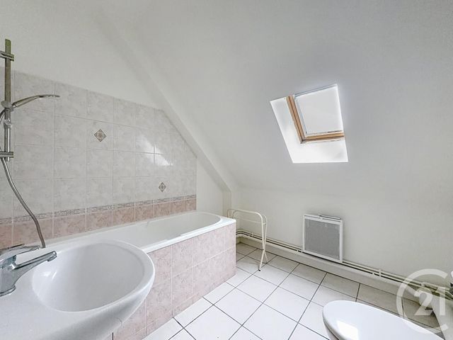 Appartement T2 à louer - 2 pièces - 34.57 m2 - TROYES - 10 - CHAMPAGNE-ARDENNE - Century 21 Martinot Immobilier