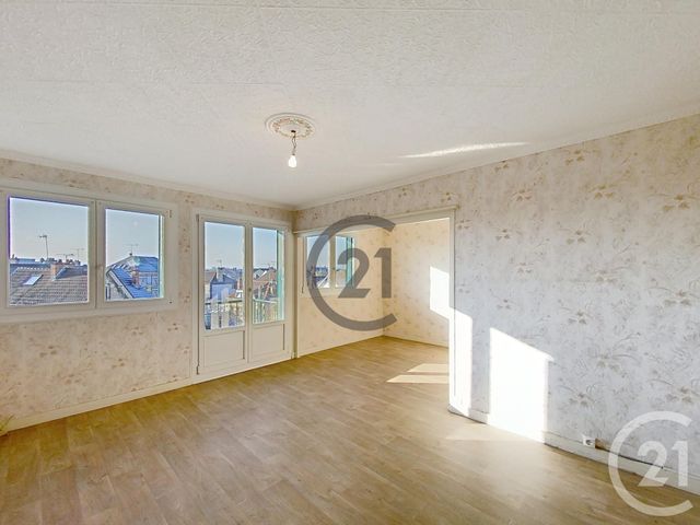 Appartement T3 à vendre - 3 pièces - 64.37 m2 - STE SAVINE - 10 - CHAMPAGNE-ARDENNE - Century 21 Martinot Immobilier