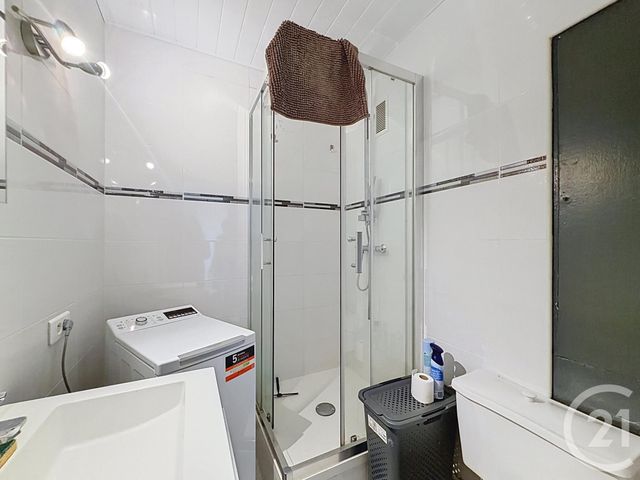 Appartement à vendre - 2 pièces - 52.0 m2 - ST ANDRE LES VERGERS - 10 - CHAMPAGNE-ARDENNE - Century 21 Martinot Immobilier