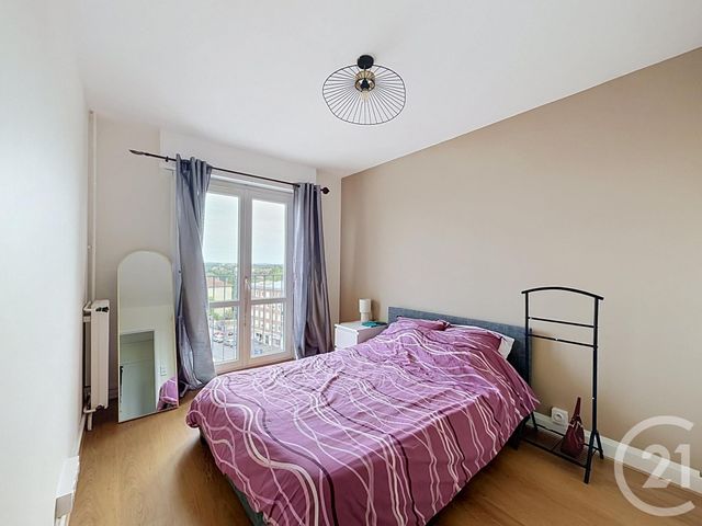 Appartement à vendre - 2 pièces - 52.0 m2 - ST ANDRE LES VERGERS - 10 - CHAMPAGNE-ARDENNE - Century 21 Martinot Immobilier