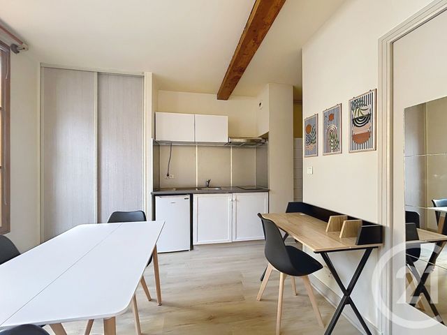 Appartement Studio à louer - 1 pièce - 22.75 m2 - TROYES - 10 - CHAMPAGNE-ARDENNE - Century 21 Martinot Immobilier