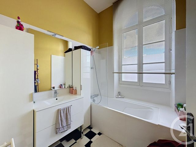 Appartement F2 à vendre - 2 pièces - 56.65 m2 - TROYES - 10 - CHAMPAGNE-ARDENNE - Century 21 Martinot Immobilier
