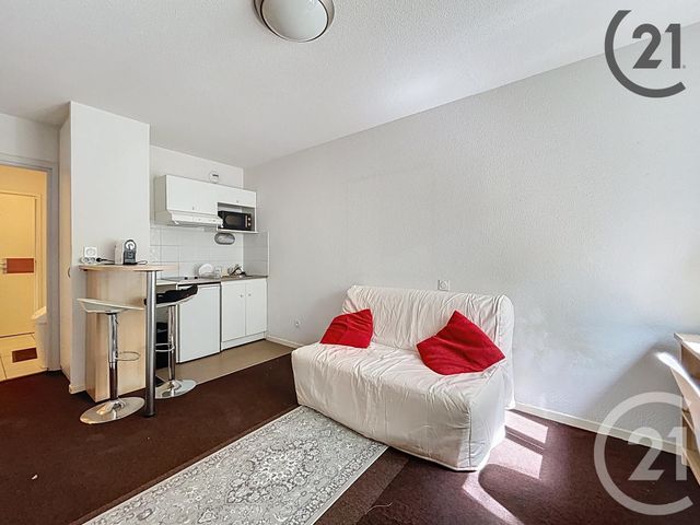 Appartement Studio à louer - 1 pièce - 21.0 m2 - TROYES - 10 - CHAMPAGNE-ARDENNE - Century 21 Martinot Immobilier