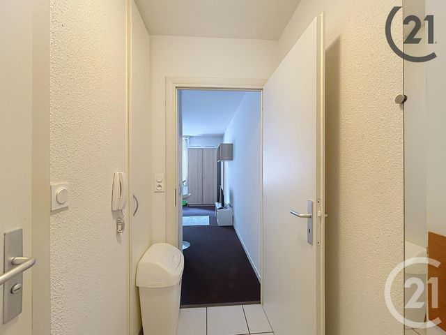 Appartement Studio à louer - 1 pièce - 21.0 m2 - TROYES - 10 - CHAMPAGNE-ARDENNE - Century 21 Martinot Immobilier