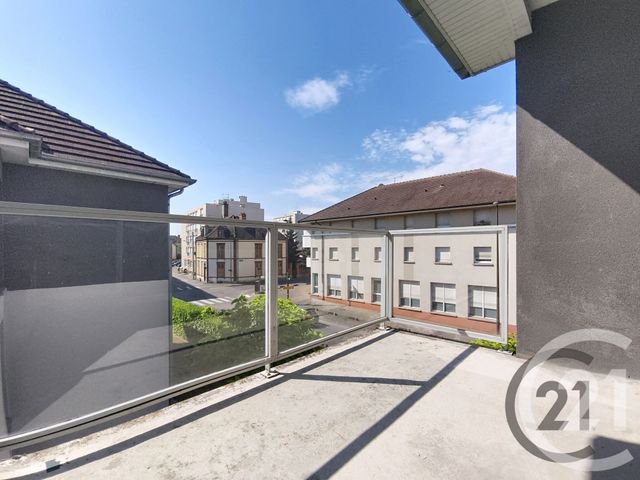 Appartement à louer - 2 pièces - 40.0 m2 - TROYES - 10 - CHAMPAGNE-ARDENNE - Century 21 Martinot Immobilier