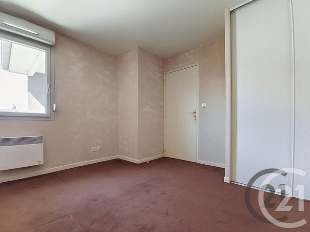 Appartement à louer - 2 pièces - 40.0 m2 - TROYES - 10 - CHAMPAGNE-ARDENNE - Century 21 Martinot Immobilier