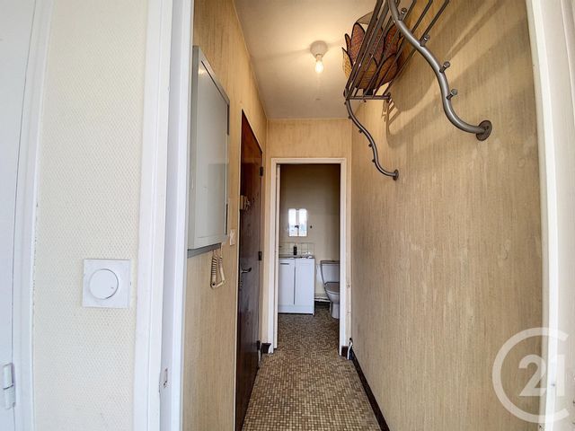 Appartement F1 à louer - 1 pièce - 25.0 m2 - TROYES - 10 - CHAMPAGNE-ARDENNE - Century 21 Martinot Immobilier