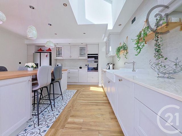 maison à vendre - 5 pièces - 177.54 m2 - LE PAVILLON STE JULIE - 10 - CHAMPAGNE-ARDENNE - Century 21 Martinot Immobilier