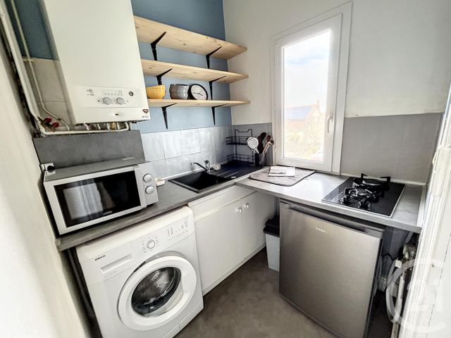 Appartement F2 à louer - 2 pièces - 33.0 m2 - TROYES - 10 - CHAMPAGNE-ARDENNE - Century 21 Martinot Immobilier