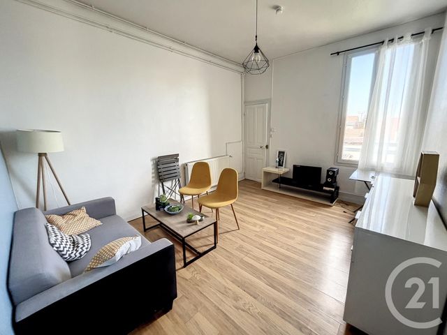 Appartement F2 à louer - 2 pièces - 33.0 m2 - TROYES - 10 - CHAMPAGNE-ARDENNE - Century 21 Martinot Immobilier