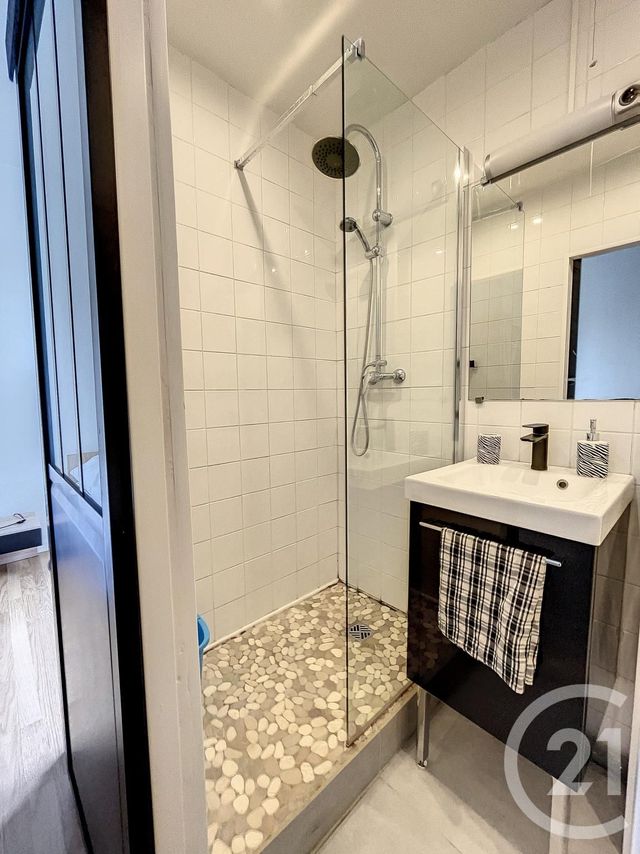 Appartement F2 à louer - 2 pièces - 33.0 m2 - TROYES - 10 - CHAMPAGNE-ARDENNE - Century 21 Martinot Immobilier