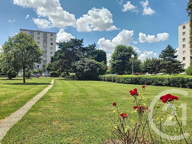 Appartement F2 à louer - 2 pièces - 48.0 m2 - TROYES - 10 - CHAMPAGNE-ARDENNE - Century 21 Martinot Immobilier