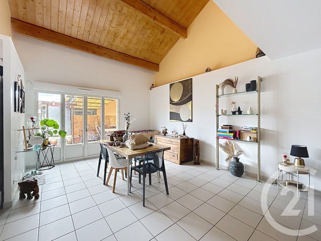 Appartement T5 à louer STE SAVINE