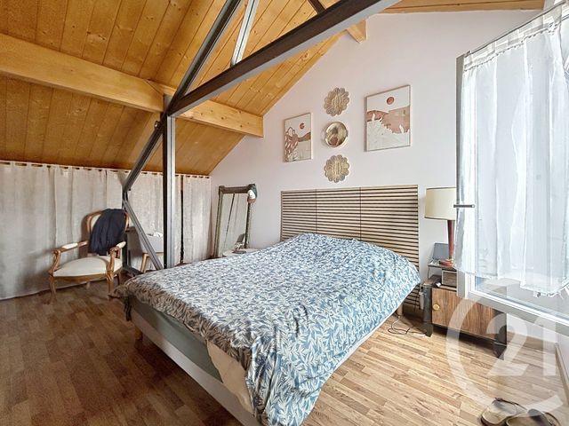Appartement T5 à louer - 5 pièces - 135.0 m2 - STE SAVINE - 10 - CHAMPAGNE-ARDENNE - Century 21 Martinot Immobilier