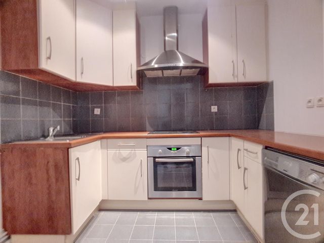 Appartement F3 à louer - 3 pièces - 74.0 m2 - TROYES - 10 - CHAMPAGNE-ARDENNE - Century 21 Martinot Immobilier
