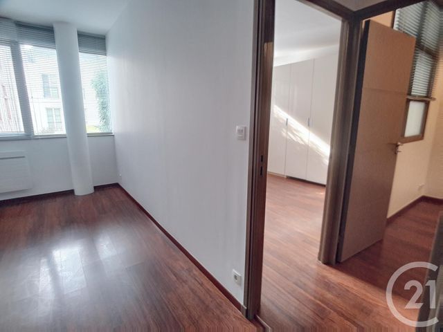 Appartement F3 à louer - 3 pièces - 74.0 m2 - TROYES - 10 - CHAMPAGNE-ARDENNE - Century 21 Martinot Immobilier