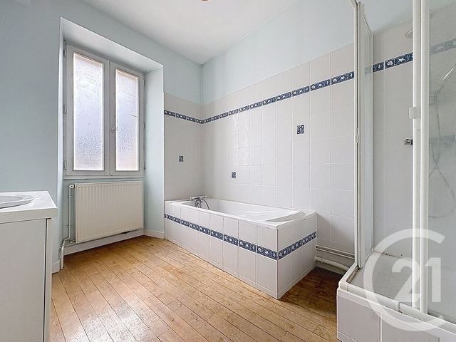 maison à vendre - 6 pièces - 125.0 m2 - ESTISSAC - 10 - CHAMPAGNE-ARDENNE - Century 21 Martinot Immobilier