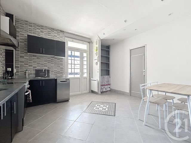 Appartement F2 à louer - 2 pièces - 49.0 m2 - TROYES - 10 - CHAMPAGNE-ARDENNE - Century 21 Martinot Immobilier