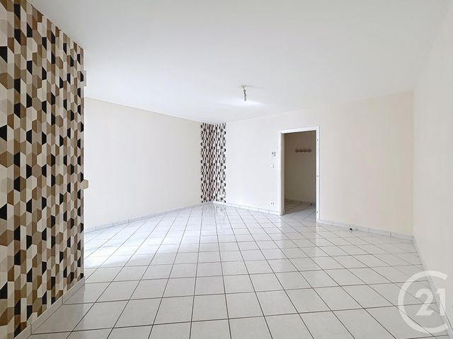 Appartement F3 à louer - 3 pièces - 64.0 m2 - TROYES - 10 - CHAMPAGNE-ARDENNE - Century 21 Martinot Immobilier
