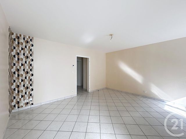 Appartement F3 à louer - 3 pièces - 64.0 m2 - TROYES - 10 - CHAMPAGNE-ARDENNE - Century 21 Martinot Immobilier