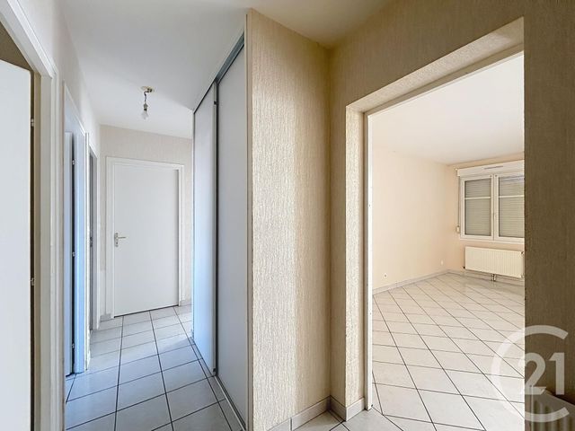 Appartement F3 à louer - 3 pièces - 64.0 m2 - TROYES - 10 - CHAMPAGNE-ARDENNE - Century 21 Martinot Immobilier
