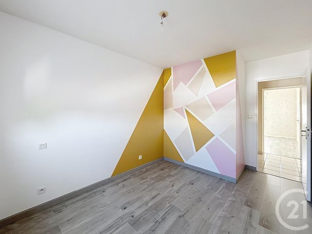 Appartement F3 à louer - 3 pièces - 64.0 m2 - TROYES - 10 - CHAMPAGNE-ARDENNE - Century 21 Martinot Immobilier