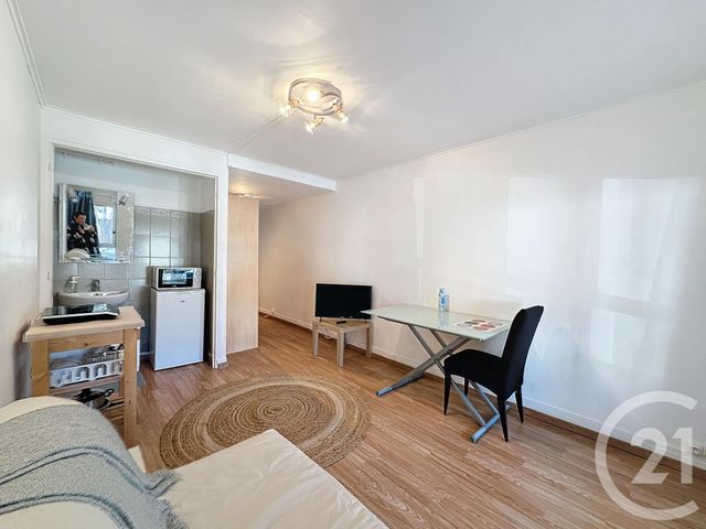 Appartement F1 à louer - 1 pièce - 16.9 m2 - TROYES - 10 - CHAMPAGNE-ARDENNE - Century 21 Martinot Immobilier