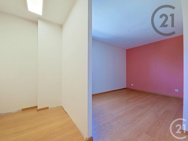Appartement F3 à vendre - 3 pièces - 71.0 m2 - LA RIVIERE DE CORPS - 10 - CHAMPAGNE-ARDENNE - Century 21 Martinot Immobilier