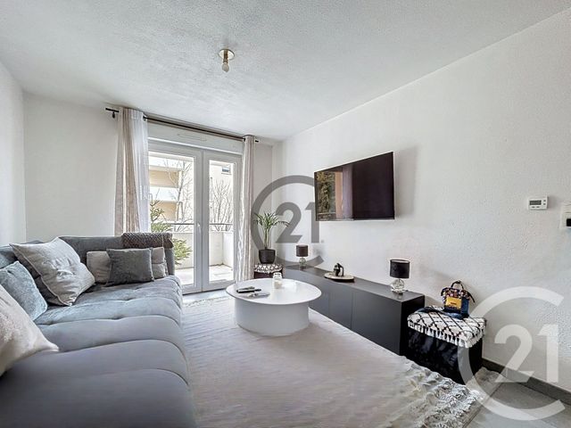 Appartement F2 à vendre - 2 pièces - 43.9 m2 - STE SAVINE - 10 - CHAMPAGNE-ARDENNE - Century 21 Martinot Immobilier
