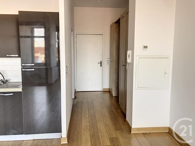 Appartement F1 à louer - 1 pièce - 43.0 m2 - TROYES - 10 - CHAMPAGNE-ARDENNE - Century 21 Martinot Immobilier