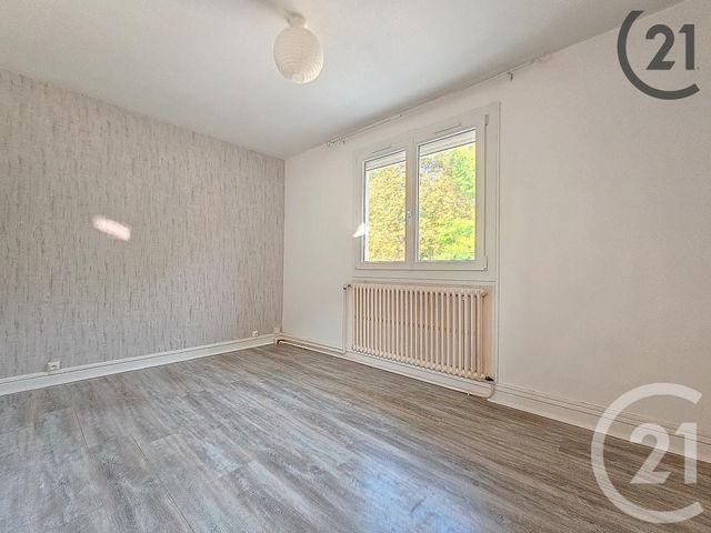 maison à vendre - 3 pièces - 53.0 m2 - ST JULIEN LES VILLAS - 10 - CHAMPAGNE-ARDENNE - Century 21 Martinot Immobilier