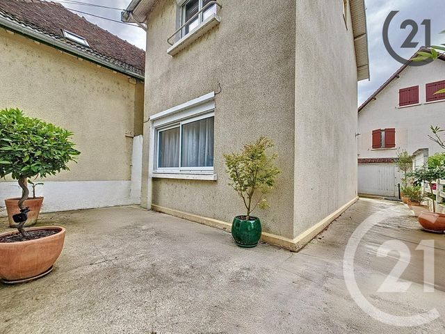 maison à vendre - 3 pièces - 53.0 m2 - ST JULIEN LES VILLAS - 10 - CHAMPAGNE-ARDENNE - Century 21 Martinot Immobilier